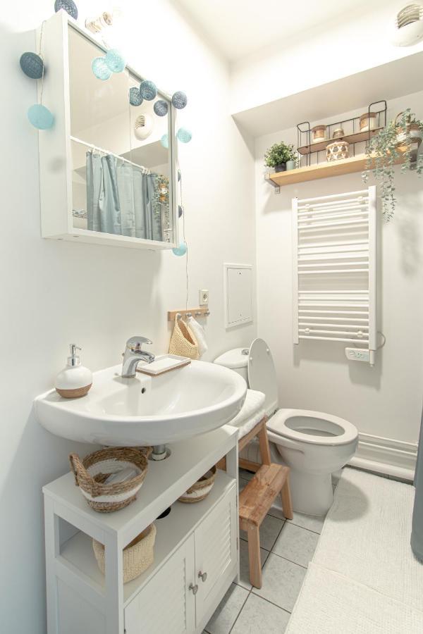 Studio Charmant Cergy Le Haut Au Pied De La Gare ! Parking Prive ! Apartment Ngoại thất bức ảnh